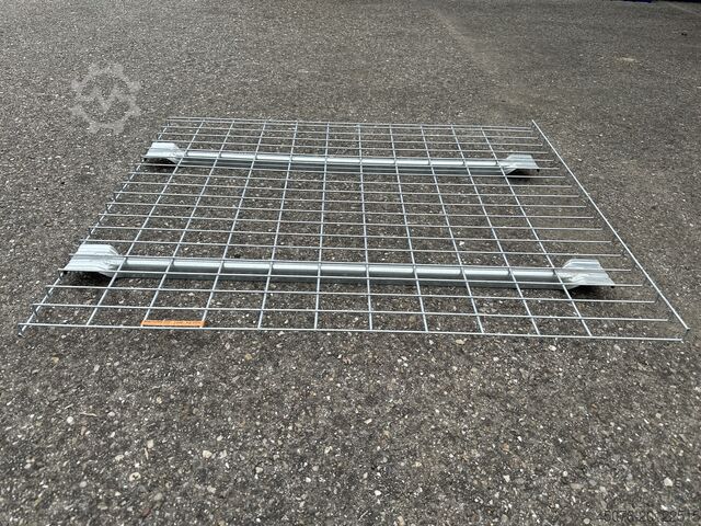 3,000 pcs of inserted wire mesh, as new 3.000 St. Einlagedrahtgitter mit Palettenanschlag