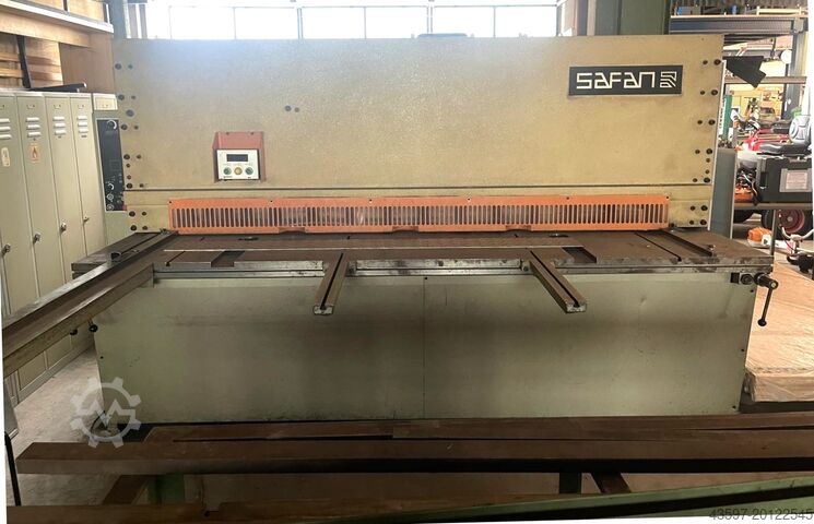 Hydraulic plate shears Safan VS 255-8