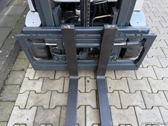 Electric 3-wheel forklift Still RX50-16