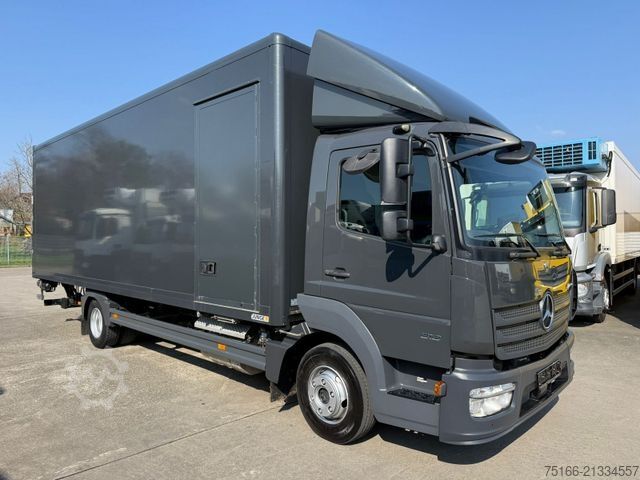 Transporter mit Koffer MERCEDES-BENZ ATEGO 818 L Koffer 7,30 m LBW 1 T*Seitentür