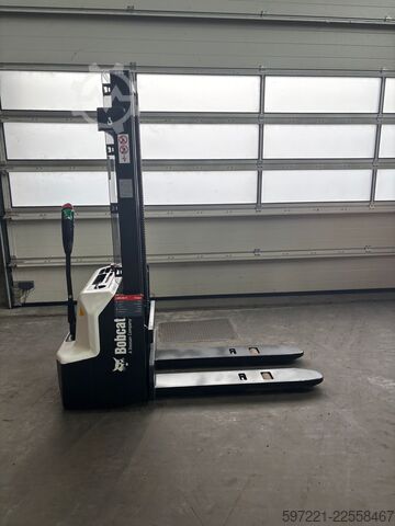 Palettenstapler Bobcat LSM12N-i  Neugerät!!!