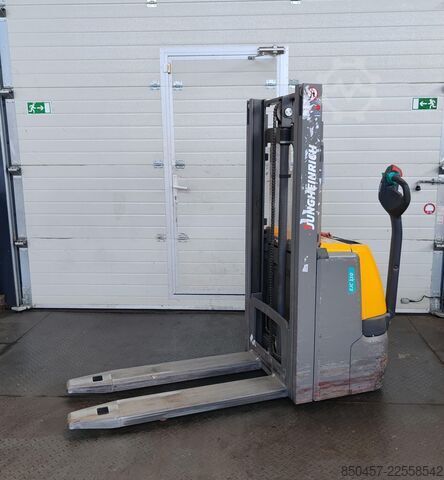 Palettenstapler Jungheinrich EJC 110 2.5m/ 2020y