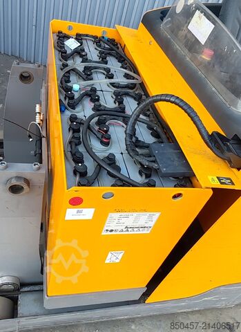 Reach Trucks Jungheinrich ETV 214 9.41m