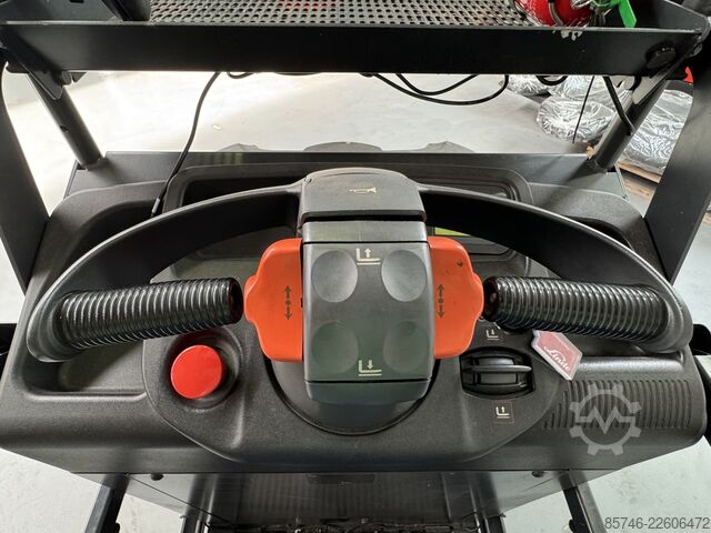V * DEMO !! mit SICHERHEITSTOREN !! LINDE V  * DEMO !! with SAFETY gates !!