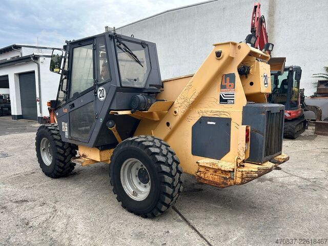 Teleskoparmstapler SAMBRON T301 10 / 4x4x4 / Tragkraft 3.000 kg / 10 m