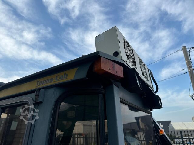 4-wheel forklift Jungheinrich DFG45/Positioner+sideshift/Air condition