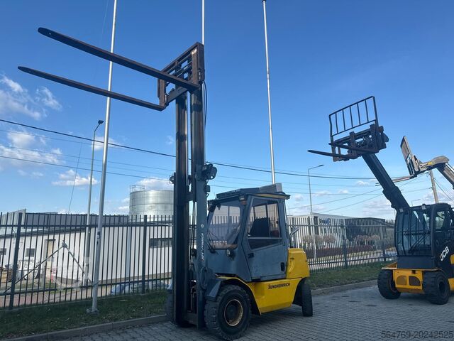 4-wheel forklift Jungheinrich DFG45/Positioner+sideshift/Air condition