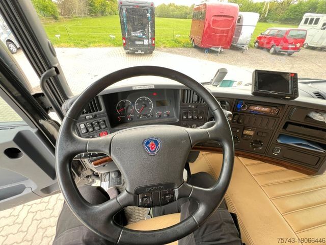 Cattle truck SCANIA P 380 6 Pferde Pop-Out Pop-Up