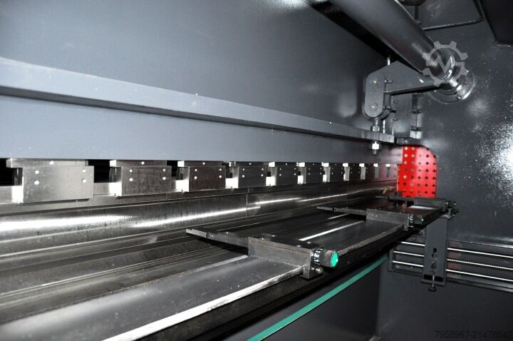 Hydraulische Abkantpresse 40 × 2000 mm Metal Technics Polska MTP 40×2000 mm Prasa Krawędziowa