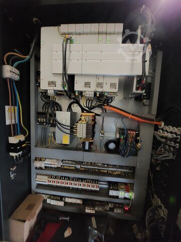 Vertikales Bearbeitungszentrum MAS Kovosvit MCV 1270 Power