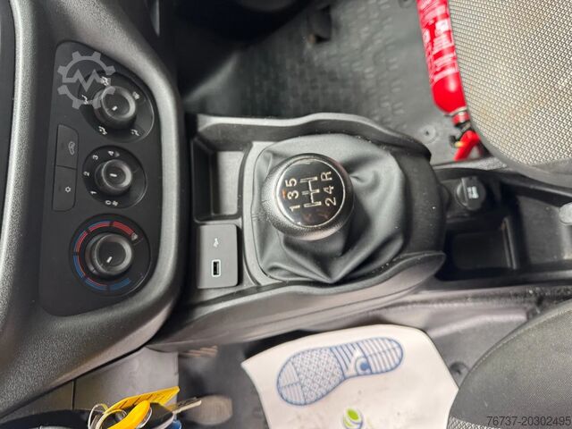 Box van Fiat Doblo **EURO 6B-AIRCO**