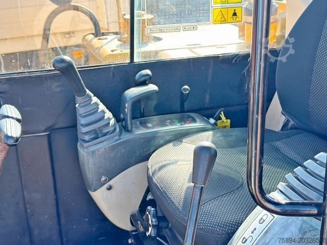 Road roller CATERPILLAR 306 * Raupenbagger * Top Zustand !
