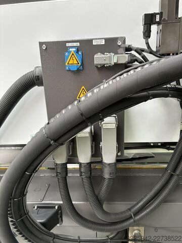Spritzgießmaschine YIZUMI UN160A6-EU/ IU945