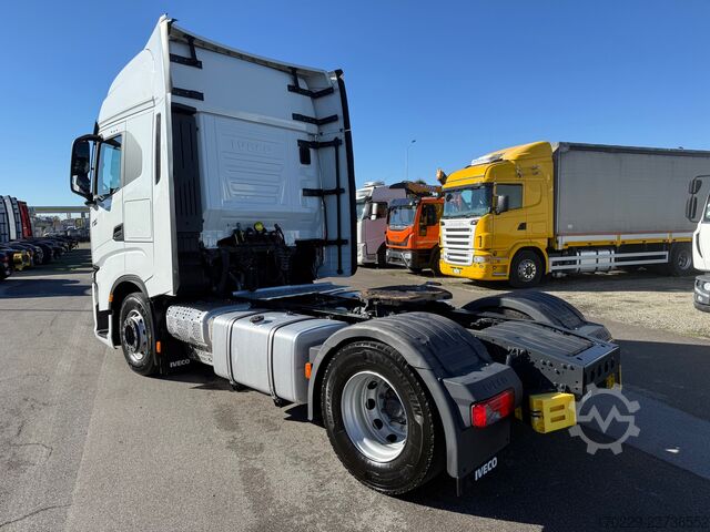 Standard SZM Iveco s-way 490
