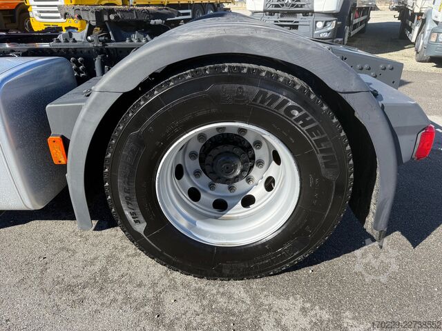 Standard SZM Iveco s-way 490