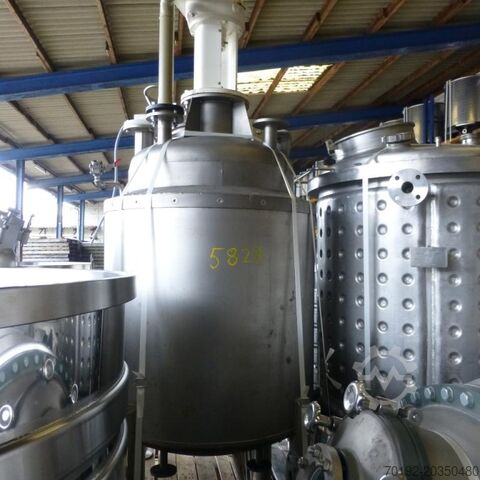 630 Liter heiz-/kühlbarer Rührwerksbehälter aus V2A mit Schrägblattrührwerk  5829