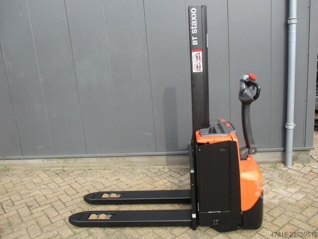 Hochhubwagen BT SWE 080L