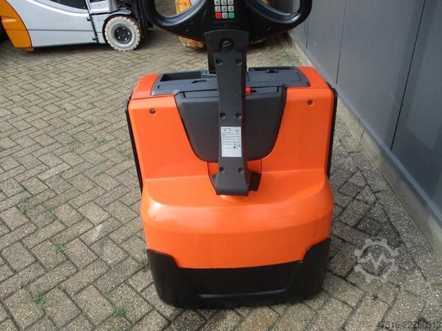 Hochhubwagen BT SWE 080L