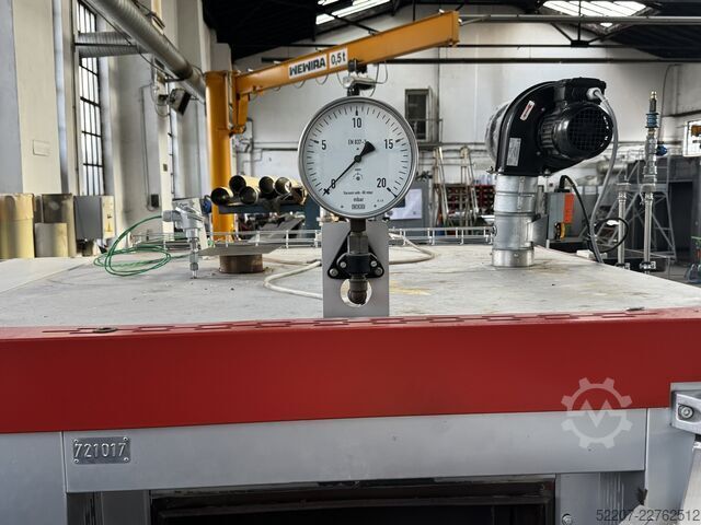Protective gas tempering furnace Vötsch 