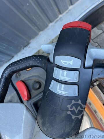 Fahrerstandstapler Still EXV-SF14