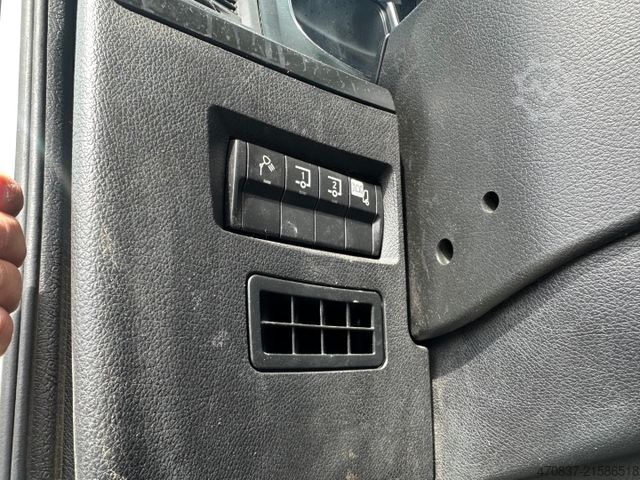 LKW mit Pritsche (offen) MERCEDES-BENZ Actros 2543 / Kran Palfinger PK 33002 + Jib