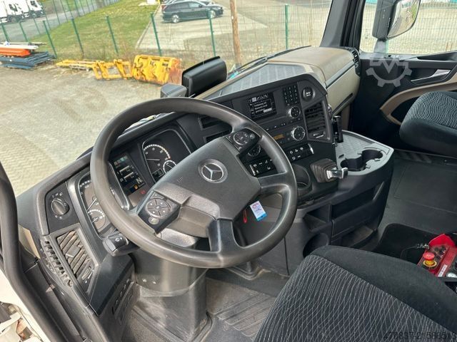 LKW mit Pritsche (offen) MERCEDES-BENZ Actros 2543 / Kran Palfinger PK 33002 + Jib