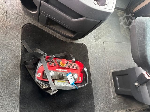 LKW mit Pritsche (offen) MERCEDES-BENZ Actros 2543 / Kran Palfinger PK 33002 + Jib