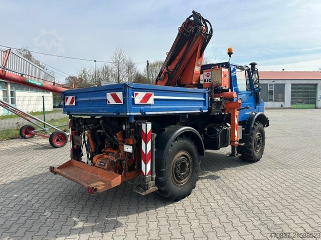 LKW mit Pritsche (offen) UNIMOG U 427 4x4 / Kran Atlas 130 / Winde