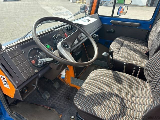 LKW mit Pritsche (offen) UNIMOG U 427 4x4 / Kran Atlas 130 / Winde