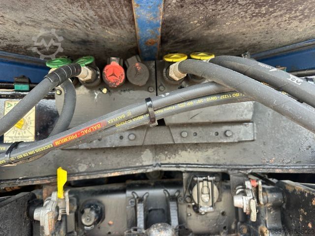 LKW mit Pritsche (offen) UNIMOG U 427 4x4 / Kran Atlas 130 / Winde