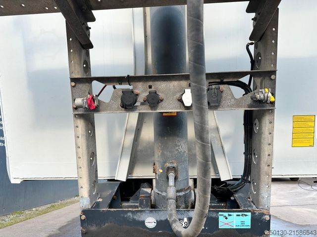 Kipper Auflieger SCHMITZ CARGOBULL SKI2 SL 8.2 ALU-Getreidekipper Liftachse 44m³