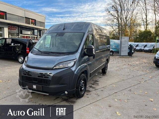 Kleinbus FIAT Ducato 35 L2H2 AHK CarPlay RüKa Navi Allwetter