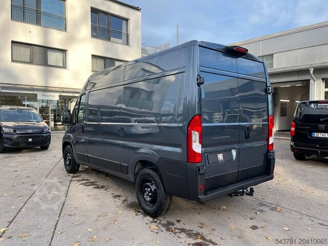 Kleinbus FIAT Ducato 35 L2H2 AHK CarPlay RüKa Navi Allwetter