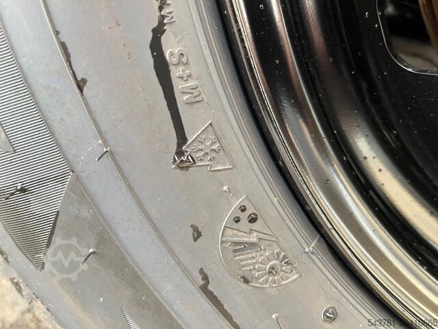 Kleinbus FIAT Ducato 35 L2H2 AHK CarPlay RüKa Navi Allwetter