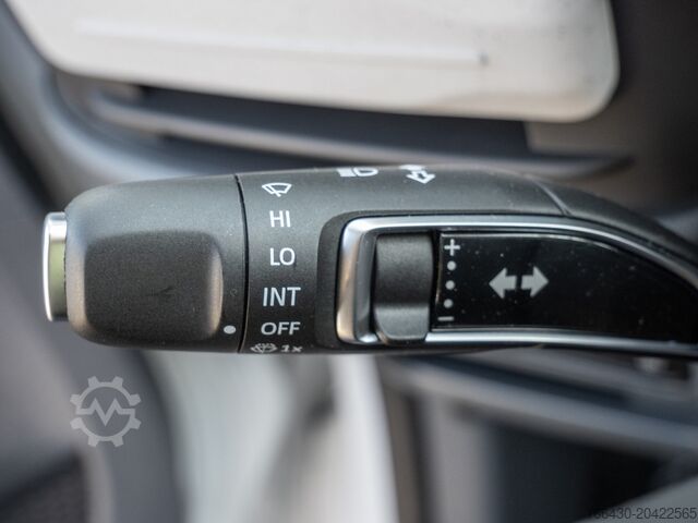 Kastenwagen Maxus eDELIVER 5 KA L2H1 64 kW/h Klima 360° LED PDC