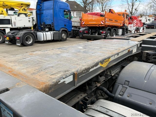 Auflieger-Wechselfahrgestell BROSHUIS 3UCC39/45 Wechselcontainerchassis Ausziehbar ADR