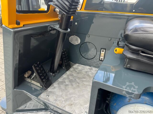 4-way forklift Combilift CB3000/LPG /2016 year/ Perfect condition