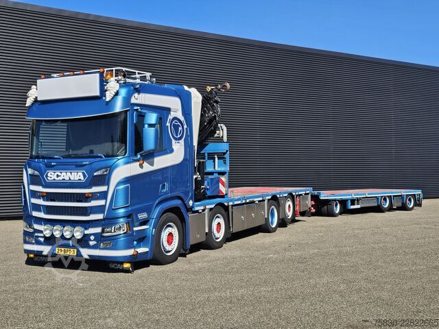 Kranwagen Scania R520 V8 8x2/6 / HMF 70 tm + JUMBO AANHANGER