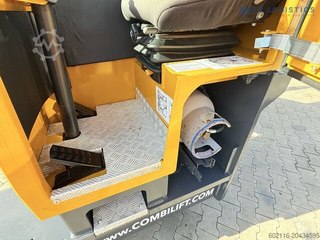 Vierwege-Gabelstapler Combilift C4000 / GAS / DUPLEX 4100 / POSITIONER