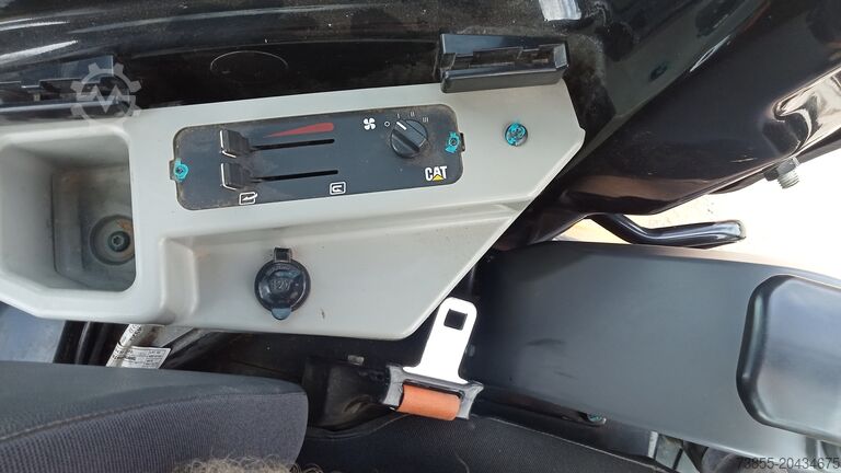 Minibagger < 7t Caterpillar 303.5E2 CR with 3 buckets