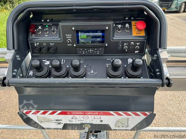 Teleskopbühne Hyrax 27.12 ATD self leveling!
