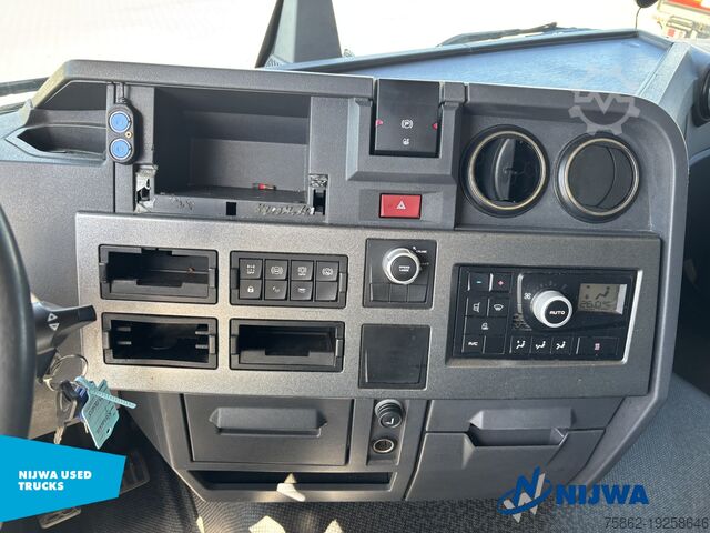 Standard-SZM Renault T 430 4x2 Standkachel + Koelkast