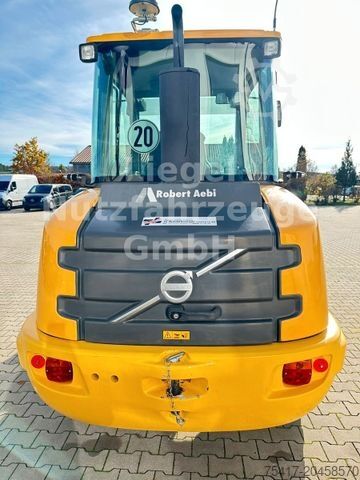 Radlader VOLVO L 28