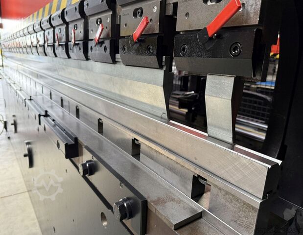 Hydr. Abkantpresse AMADA HFBO 170/4  4100 x 170 to