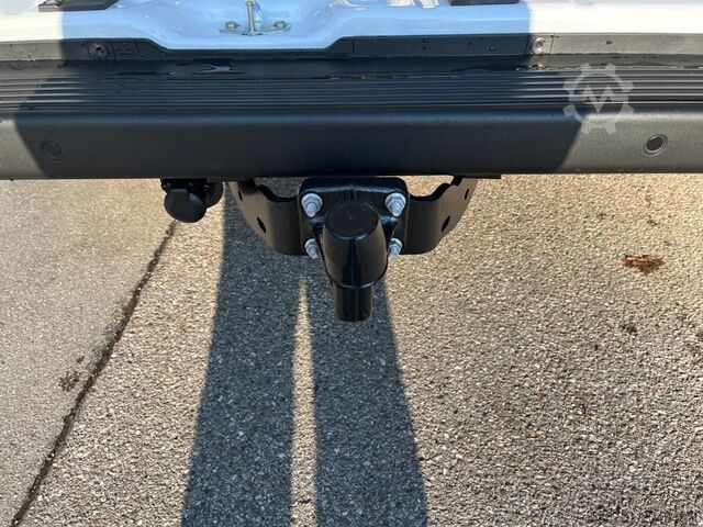 Kleinbus FIAT Ducato 35 L2H2 AHK CarPlay RüKa Allwetterreifen