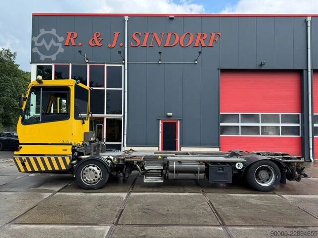Terminal tractor Terberg BC 182