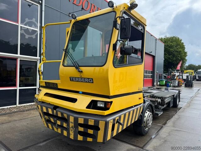 Terminal tractor Terberg BC 182