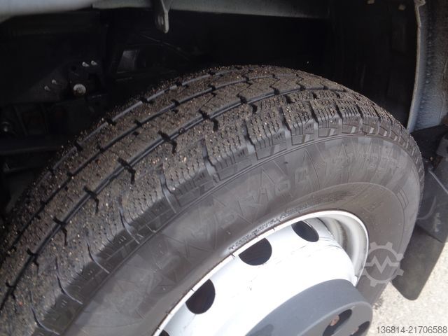 Tipper van IVECO Daily 70C18 Meiller Kipper Klima 2 x AHK RFK