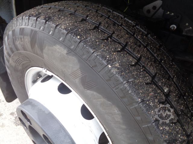 Tipper van IVECO Daily 70C18 Meiller Kipper Klima 2 x AHK RFK