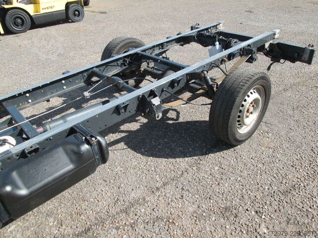 Van chassis IVECO 35 S14 *Fahrgestell*Euro6*